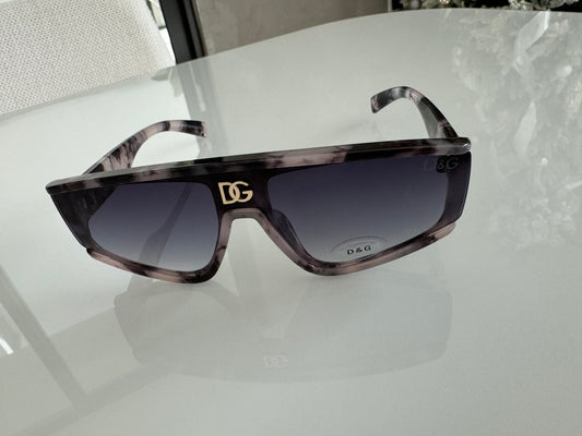 D COLORS BROWN SILVER BLACK PRINT SUNGLASSES