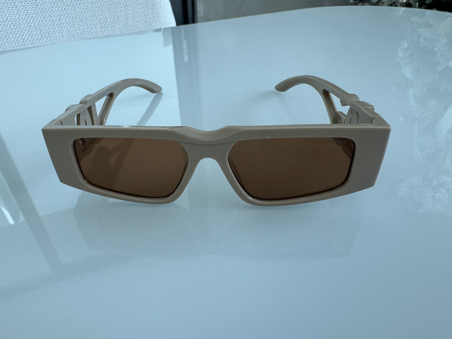 D COLORS BLACK BROWN BEIGE SUNGLASSES