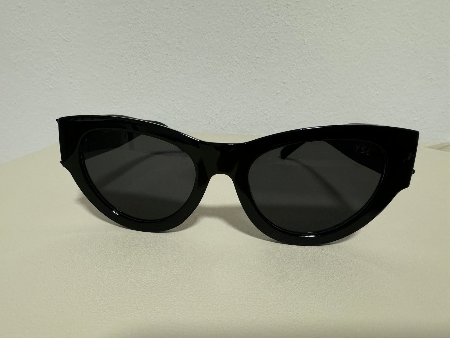 Y BLACK&GOLD CAT EYE SUNGLASSES REF 20