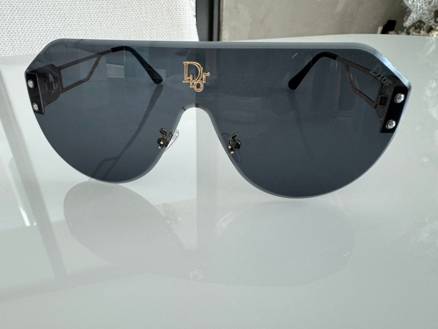 D COLORS SILVER BLACK SUNGLASSES