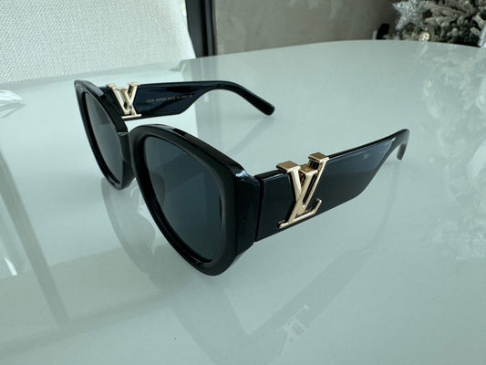 L COLORS BLACK AND BEIGE SUNGLASSES