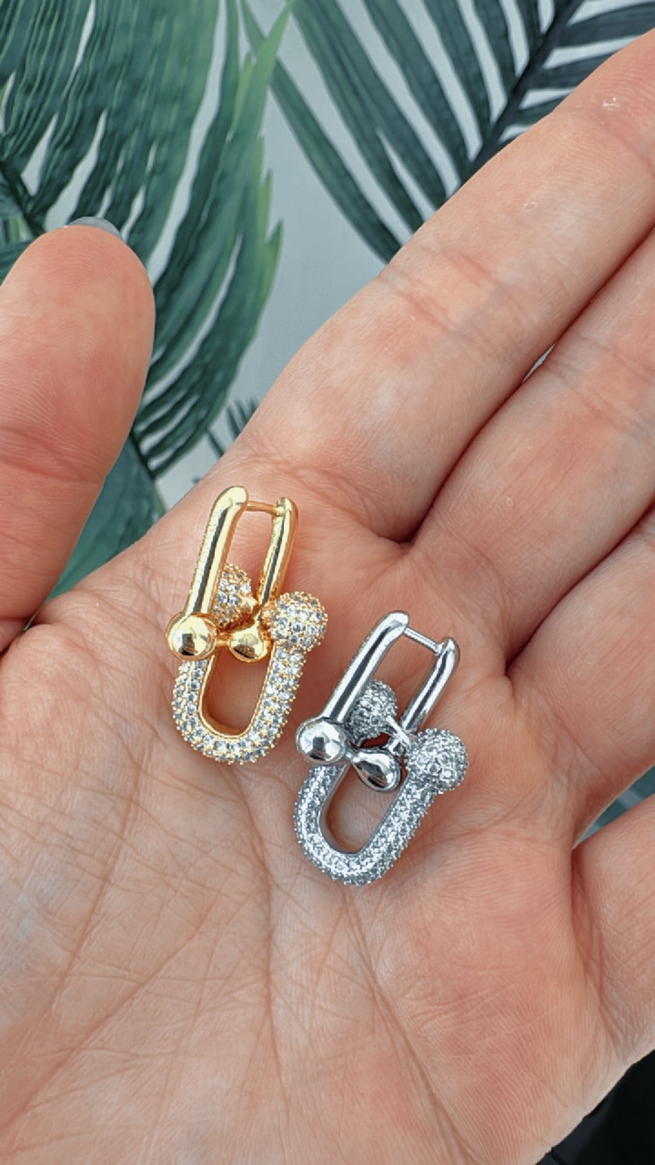 T GOLD SILVER ZIRCNIA EARRINGS